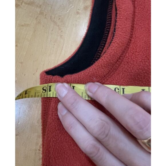 MEC Mountain Equipment Co-Op Zip Up Polartec Fleece Vest • Orange • Small - Picture 9 of 9
